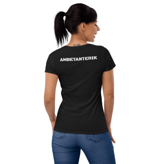 Chabely Quote T-shirt Ambetanterik Horizon
